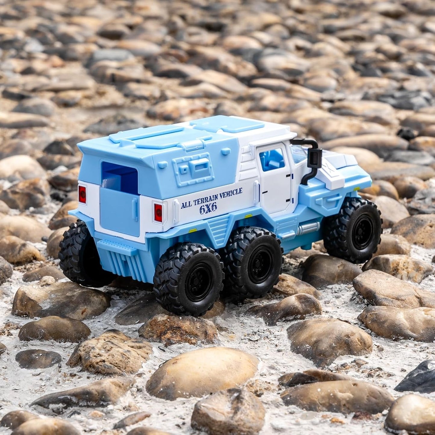 1/32 Conqueror Armored Car Model